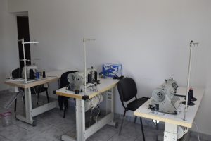 Seguridad entregó equipamiento a las áreas logísticas y de costura de la Policía de Santa Cruz