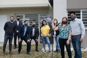 Autoridades Provinciales participaron de la entrega de viviendas del Plan Procrear en Río Gallegos
