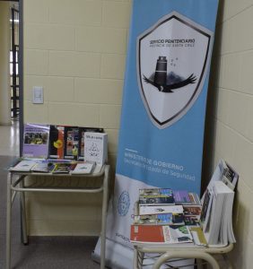 Seguridad recorrió los módulos penitenciarios y entregó equipamiento