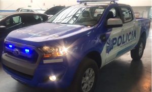 Se entregó camioneta equipada a la policía de Puerto Santa Cruz