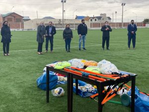 Fuerte inversión social para fortalecer a familias y al deporte en Puerto Santa Cruz