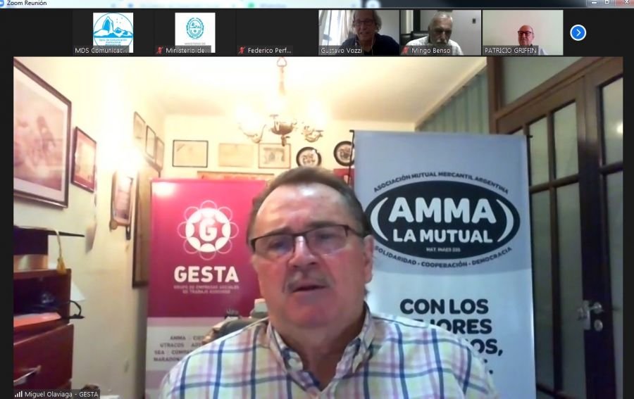 Se realizó la última Mateada Virtual del año con una charla a cargo del grupo Gesta