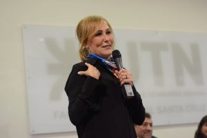 Gvirtz: “La escuela nos tiene que permitir garantizar soberanía tecnológica en el país”