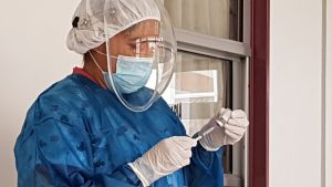 En Caleta Olivia también se vacunó a personal médico del Hospital Zonal