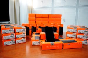 Se entregaron equipos de telefonía móvil a la Policía de Santa Cruz
