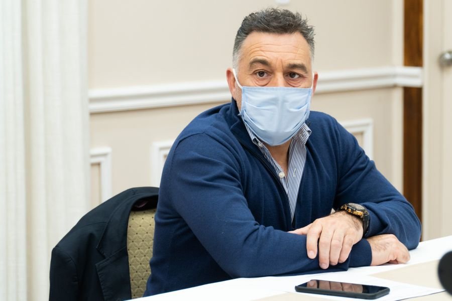 Leonardo Álvarez: “La gobernadora se encuentra trabajando y en perfecto estado de salud”