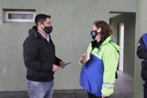 Campaña de Seguridad Vial Verano Vivo: Se entregaron folletos en el puesto de control Güer Aike
