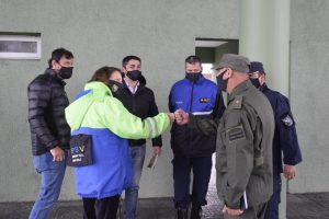 Campaña de Seguridad Vial Verano Vivo: Se entregaron folletos en el puesto de control Güer Aike
