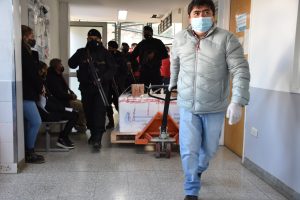 Beveraggi: “Con el arribo de las dosis continuaremos con la vacunación según el listado por servicios asistenciales directos”