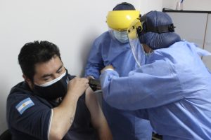 Comenzó la segunda etapa de vacunación a personal sanitario de la provincia