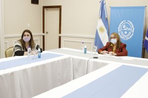 Alicia participó de la entrega de equipamiento a la Escuela de Oficios para la Minería