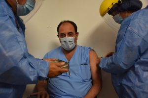 Hospital Regional Río Gallegos: Profesionales de salud recibieron la segunda dosis de la vacuna