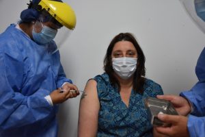 Hospital Regional Río Gallegos: Profesionales de salud recibieron la segunda dosis de la vacuna