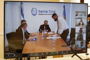 Alicia encabezó el acto de firma de contrato para la ampliación del interconectado oeste