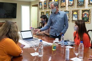 Alicia se reunió con investigadores del CONICET