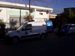 Personal Policial desbarató una fiesta clandestina con más de cincuenta personas