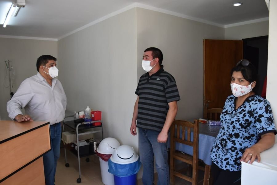 Autoridades de Salud visitaron el Puesto Sanitario Tres Cerros