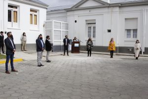 Diez Escuelas Especiales recibieron nuevos medios de transporte para estudiantes