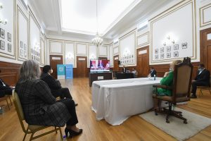 Alicia y el Gabinete siguieron el discurso del Presidente desde Casa de Gobierno