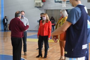 La Gobernadora visitó al primer equipo del Club Hispano Americano que compite en la Liga Nacional de Básquet