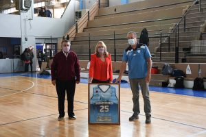 La Gobernadora visitó al primer equipo del Club Hispano Americano que compite en la Liga Nacional de Básquet