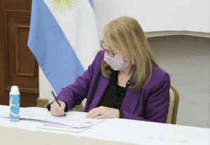 El Gobierno firmó el acta compromiso para profundizar políticas de prevención y protección de derechos de las mujeres
