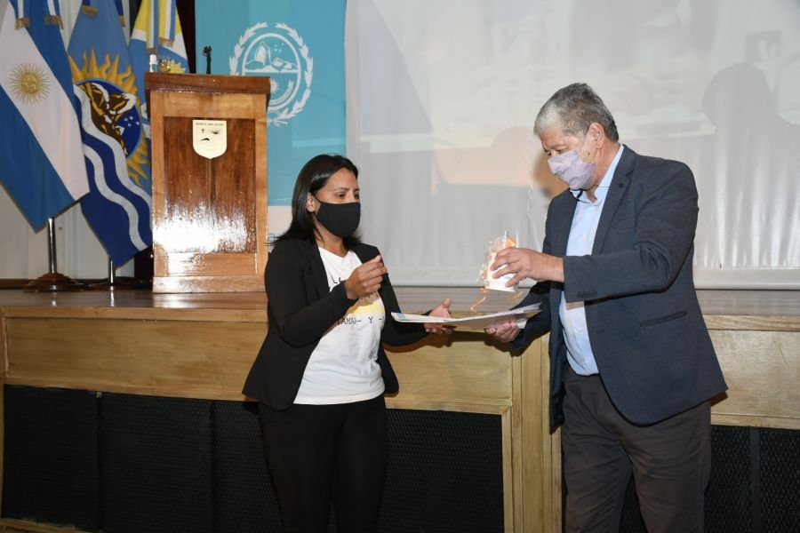 El Gobierno Provincial realizó la entrega de 32 viviendas en Puerto San Julián