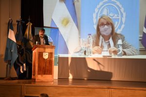 Alicia: “Juntos podemos construir no solo una vivienda sino una provincia diferente”