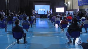 El Gobierno firmó un convenio de colaboración con la empresa YPF
