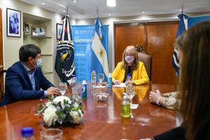 Alicia recibió al ministro Daniel Arroyo en Casa de Gobierno