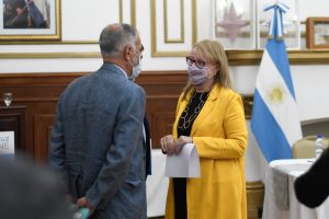 Lerner: “Con la inclusión de Santa Cruz a la Línea 102 logramos un avance significativo”