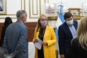 Lerner: “Con la inclusión de Santa Cruz a la Línea 102 logramos un avance significativo”