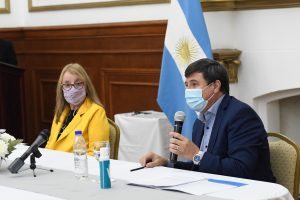 "La prioridad es universalizar los espacios de primera infancia y de cuidado"