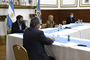 El Gobierno firmó convenio con Gobernador Gregores para obras
