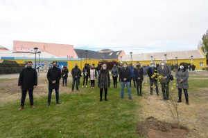 Alicia plantó arboles por la Memoria, Verdad y Justicia