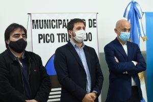 El Gobierno de Santa Cruz firmó convenios con la Municipalidad de Pico Truncado