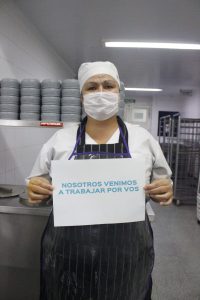 “Quedate en casa por nosotrxs” que “Nosotrxs venimos a trabajar por vos”