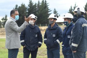Autoridades provinciales inauguraron la planta de gas en Los Antiguos