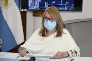 Alicia acompañó el anuncio de ampliación de obras para el sistema de salud en Santa Cruz