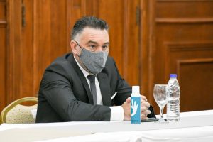 El Gobierno de Santa Cruz firmó un convenio para obras con el municipio de Los Antiguos