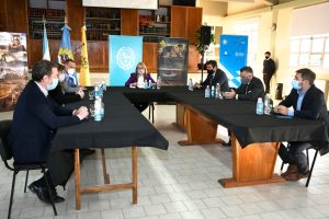 El Gobierno firmó un acta compromiso con Vialidad Nacional para la ejecución de obras en Santa Cruz