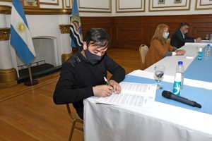 El Gobierno firmó un convenio con el municipio de Río Gallegos para obras en la ciudad