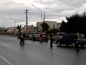 Seguridad realiza controles vehiculares en la Autovía 17 de Octubre