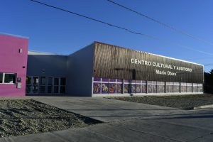 Alicia: “Inaugurar el Centro Cultural es decir que los santacruceños podemos, siempre con esfuerzo y trabajo”
