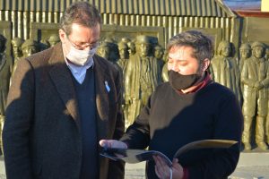 Tristán Bauer cerró su agenda en el Paseo de la Memoria