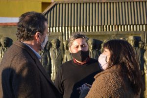 Tristán Bauer cerró su agenda en el Paseo de la Memoria