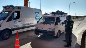 Realizan controles a transportistas en El Calafate