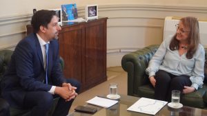 Alicia se reunió con el ministro de Educación