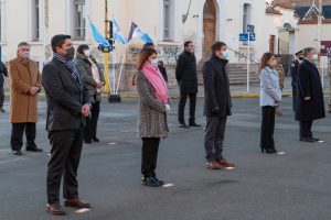 Autoridades Provinciales participaron del izamiento por el 25 de Mayo