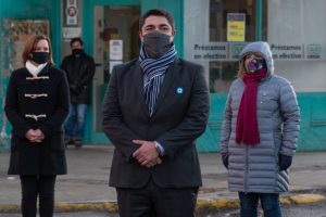 Autoridades Provinciales participaron del izamiento por el 25 de Mayo